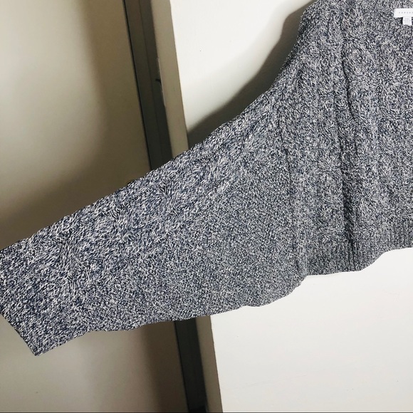 TOPSHOP Crop Batwing Sleeve cable Sweater - Picture 5 of 5